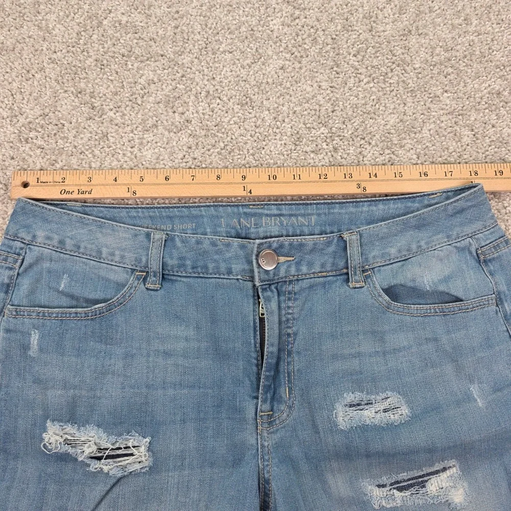 Lane Bryant Weekend Short Distressed Denim Jean Shorts Light Wash Cuffed Size 14